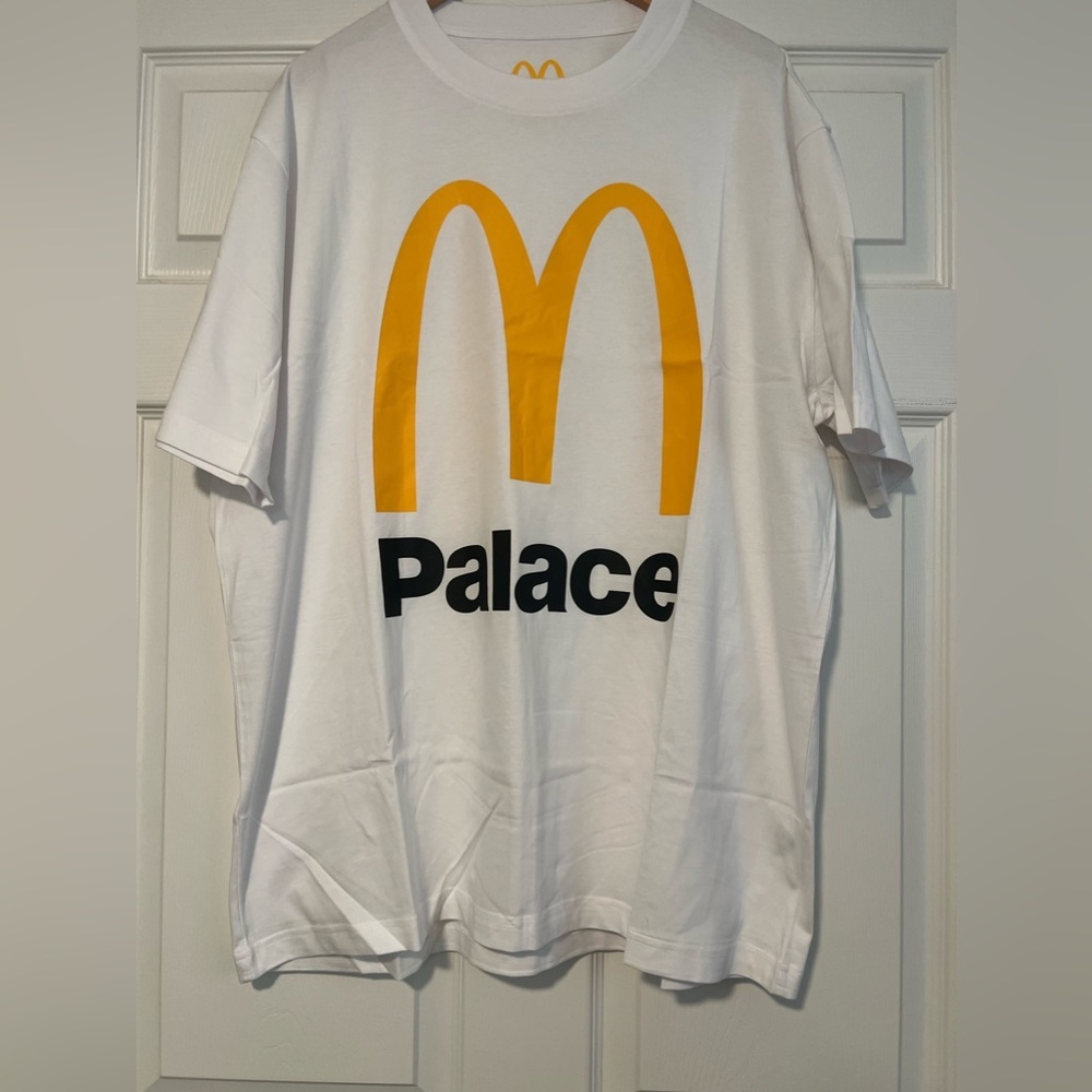 M PALACE SKATEBOARDS X McDonald’s LOGO TEE SHIRT White